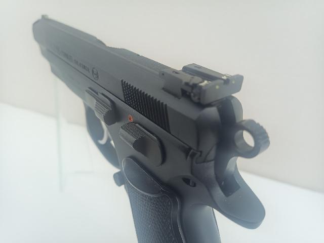 CZ - Ceska Zbrojovka 85 Combat � vendre d'occasion sur 18bis.ch