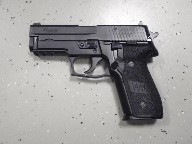 Sig Sauer P-228  vendre d'occasion sur 18bis.ch