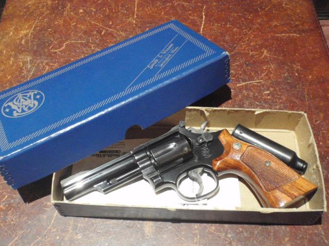 Smith & Wesson 19-4 � vendre d'occasion sur 18bis.ch