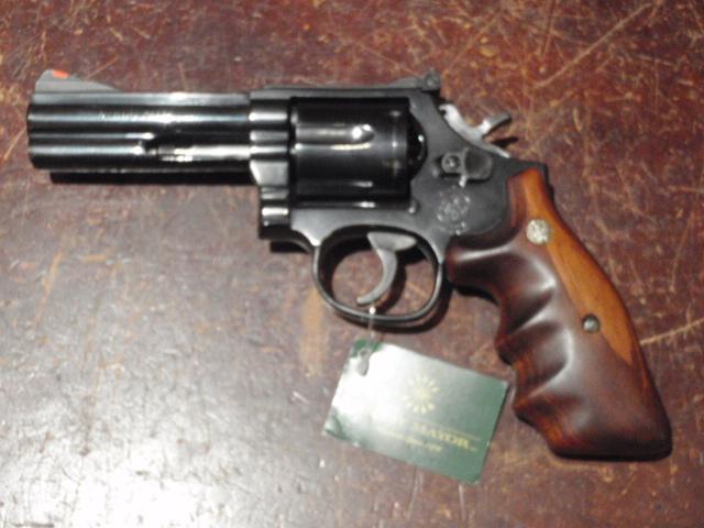 Smith & Wesson 586  vendre d'occasion sur 18bis.ch