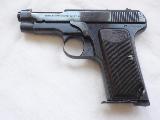 Beretta 1915 Petit Beretta en 7.65, arme avec plaquettes de crosse en...