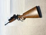 Browning Winchester 65 Carabine à levier de sous-garde, donc soumise à permis d'achat d'arme, calibre rare il faut se concentrer sur la lunette qui est une Leupold et à ce pris là ça reste une très bonne affaire...