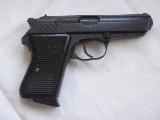 CZ - Ceska Zbrojovka VZOR 50 Le pendant du Walter PPK un peu plus  l'est, en calibre 7.65, ce pistolet est en trs bel...