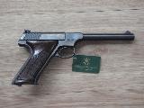 Colt Woodsman Pistolet 22lr de loisir, hausse micromtrique, simple action, plaquettes de crosse en bois, tout acier, canon long... C'est un Colt...