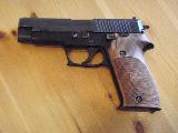 SIG P220 (P75) à vendre d'occasion sur 18bis.ch SIG P220 (P75) à vendre d'occasion sur 18bis.ch