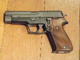 Sig Sauer P220 à vendre d'occasion sur 18bis.ch Sig Sauer P220 à vendre d'occasion sur 18bis.ch