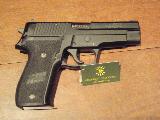 Sig Sauer P226 1200.00 à vendre d'occasion sur 18bis.ch Sig Sauer P226 1200.00 à vendre d'occasion sur 18bis.ch