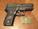 Sig Sauer P229 800.00 à vendre d'occasion sur 18bis.ch Sig Sauer P229 800.00 à vendre d'occasion sur 18bis.ch