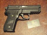 Sig Sauer P229 Pistolet compact grande capacité en 9Para (13+1), double action, visée...