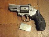 Smith & Wesson 66-4 550.00 à vendre d'occasion sur 18bis.ch Smith & Wesson 66-4 550.00 à vendre d'occasion sur 18bis.ch
