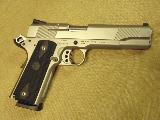 Smith & Wesson SW 1911