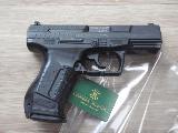 Walther P99 AS Pistolet Walther simple action en 9 para, sans sa boite d'origine mais avec un magasin supplmentaire et accessoires de...