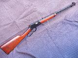 Winchester Repeating Arms 9422 Une version de la Winchester 94 en .22 Long Rifle, tout simplement! Tout le plaisir de la carabine à levier, avec une munition facile et pas...